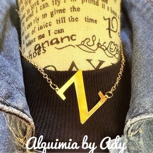 Initial gold Z Choker Necklace